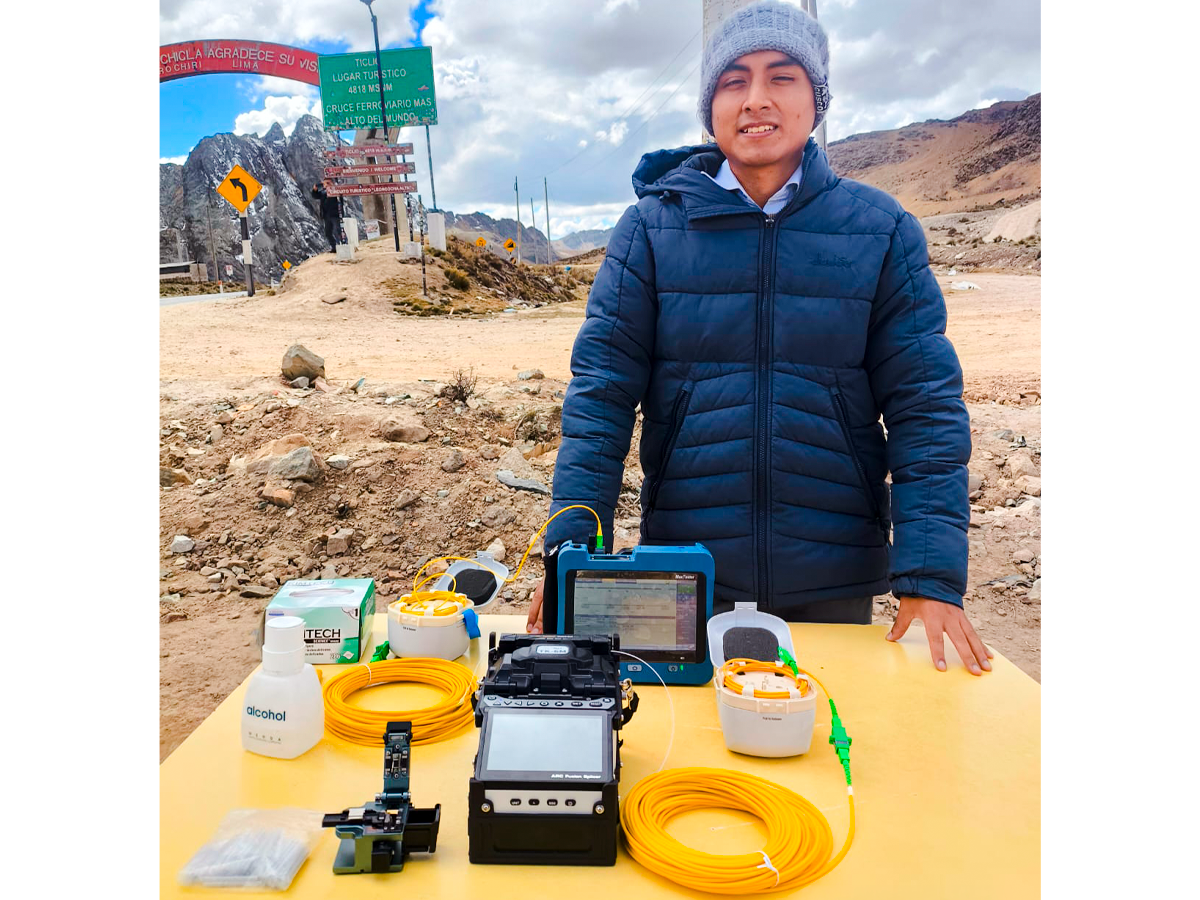 Evaluando la Fusionadora OT-6M en Ticlio (4,818 m s. n. m.)